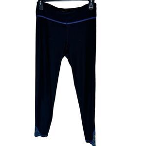 VOGO by Athletica Black Capri Leggings Stretch Size Small